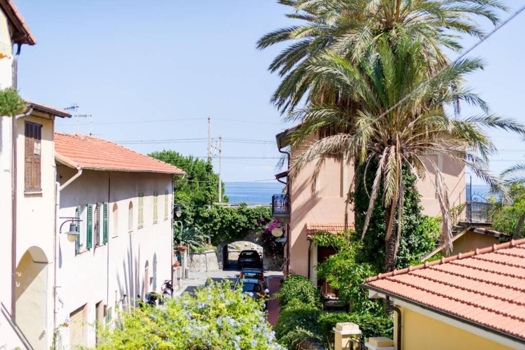New Fishermans House Seaside, Air Conditioning & Wi-Fi Bordighera Exteriör bild